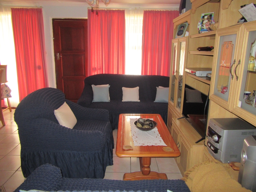 2 Bedroom Property for Sale in Rocklands Western Cape